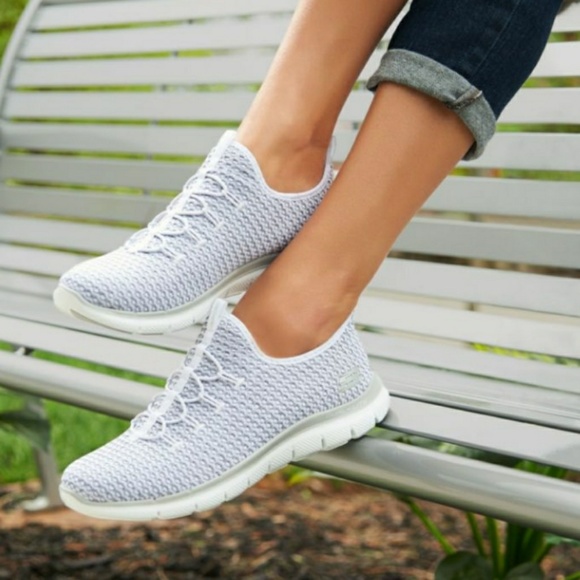 stretch knit by sketchers